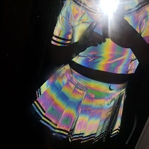 Meet your Posher, Levi